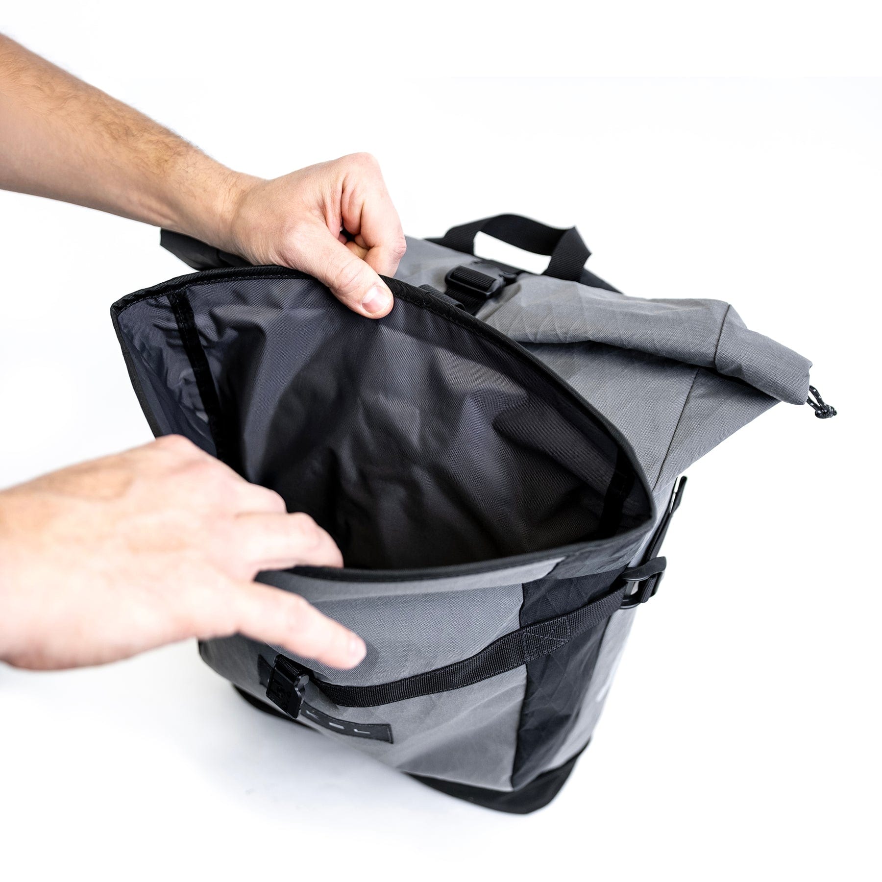 Metropolitan BP- Commuting Waterproof Rolltop Backpack - Image 10