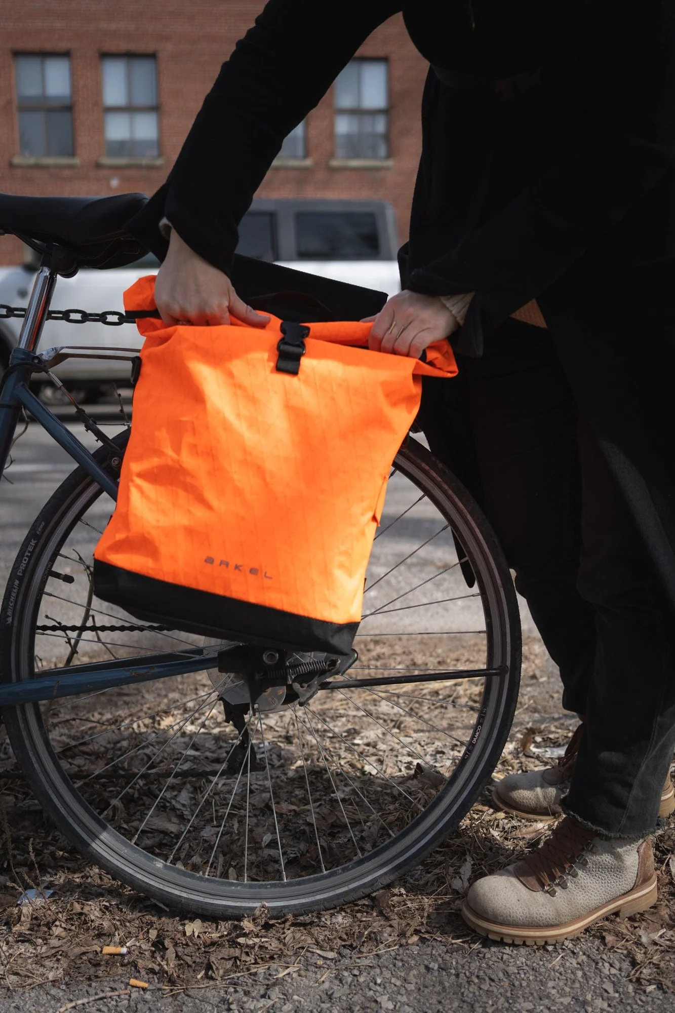 Signature M- Waterproof Urban Pannier - Image 9